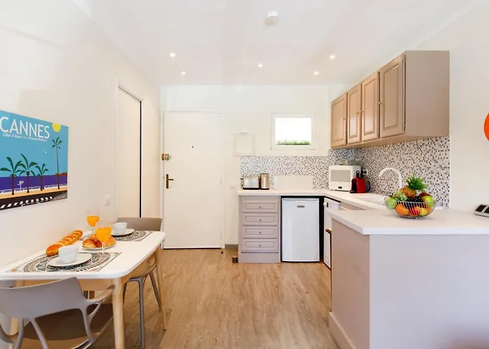 Les 3 Palmiers Yourhosthelper Lejlighed