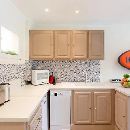 Les 3 Palmiers Yourhosthelper Apartment